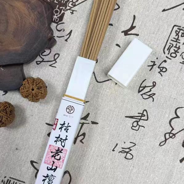 80-Year-Old Tree Heartwood Old Mountain Sandalwood Incense - 21cm, 10g, Natural Sleep Aid for Indoor & Outdoor Use